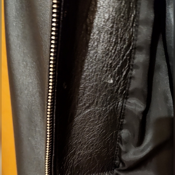 Wilson Belted Leather Jacket - Picture 10 of 11